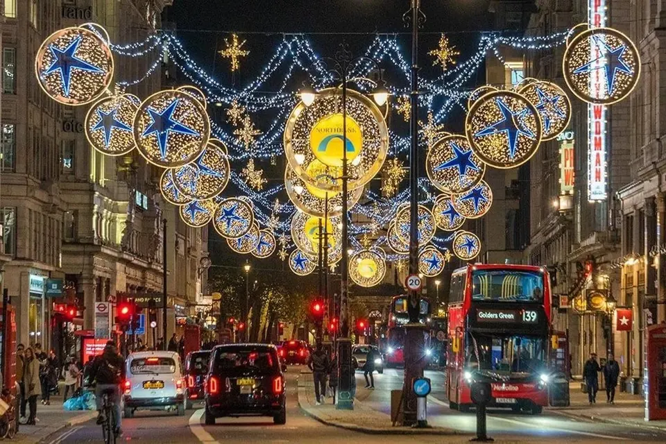 See London: Christmas Lights by Open-Top Bus — photograph from this exact listing