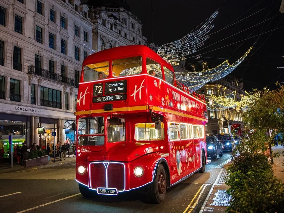 London: Christmas Lights Tour by Vintage Bus — photograph from this exact listing